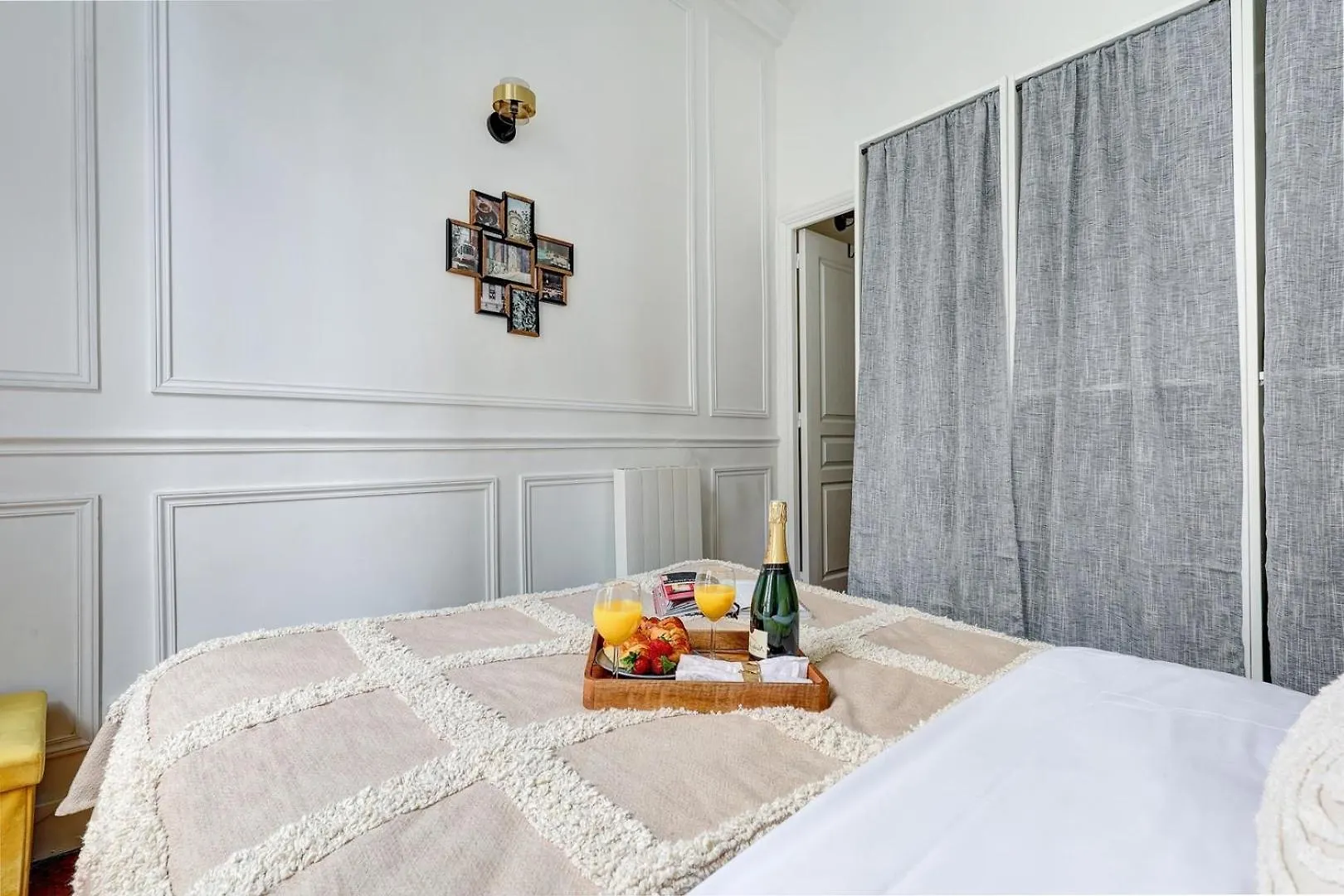 Bnbnook - Parisian Charm: 1Br In Le Marais 0*, Paris France