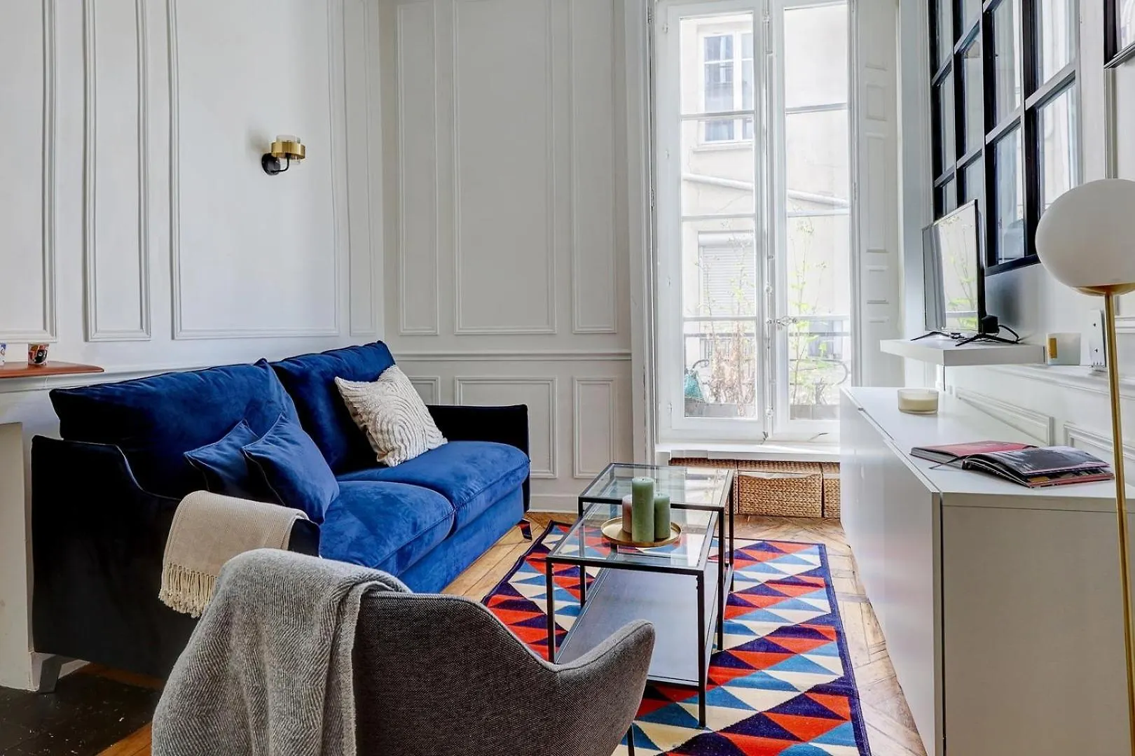 Bnbnook - Parisian Charm: 1Br In Le Marais location