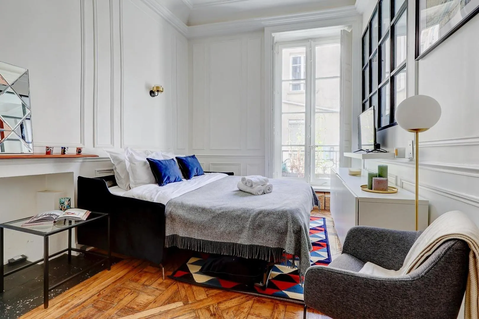 Apartment Bnbnook - Parisian Charm: 1Br In Le Marais France